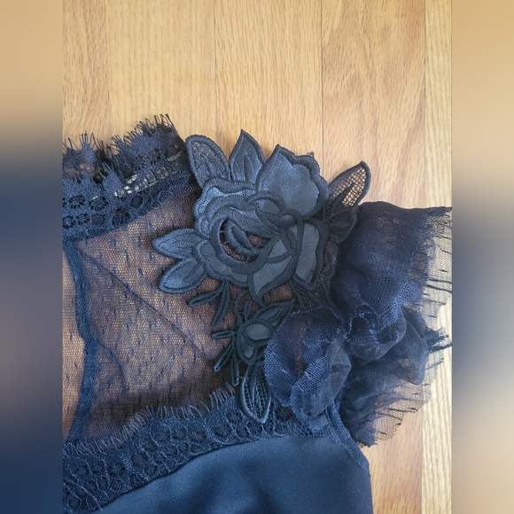 Love Republic Black Sheer Lace Flutter Sleeve Top EUR 36 - Picture 6 of 6